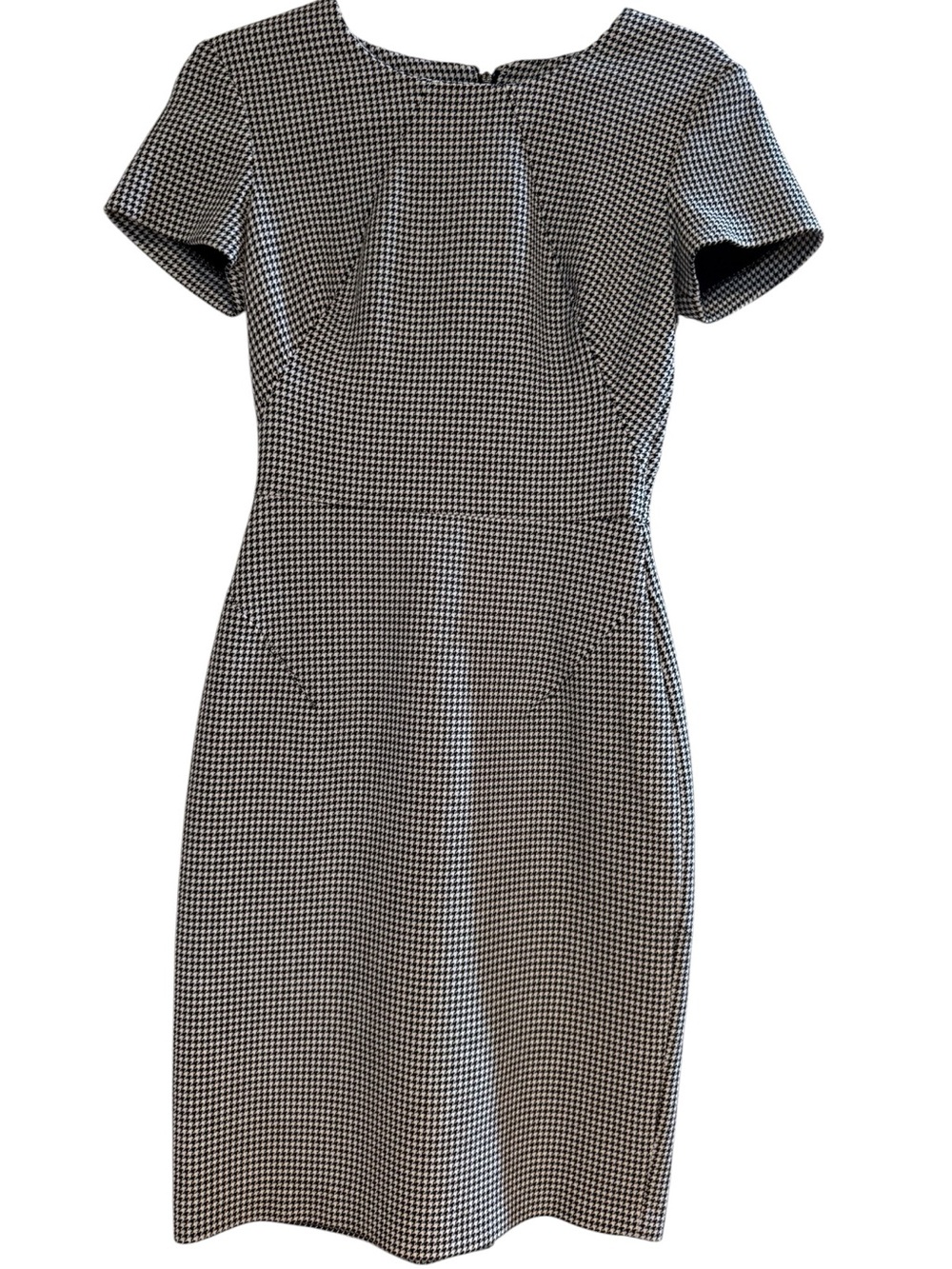 Banana Republic Black and White Houndstooth Sheath Dress Size 0 career